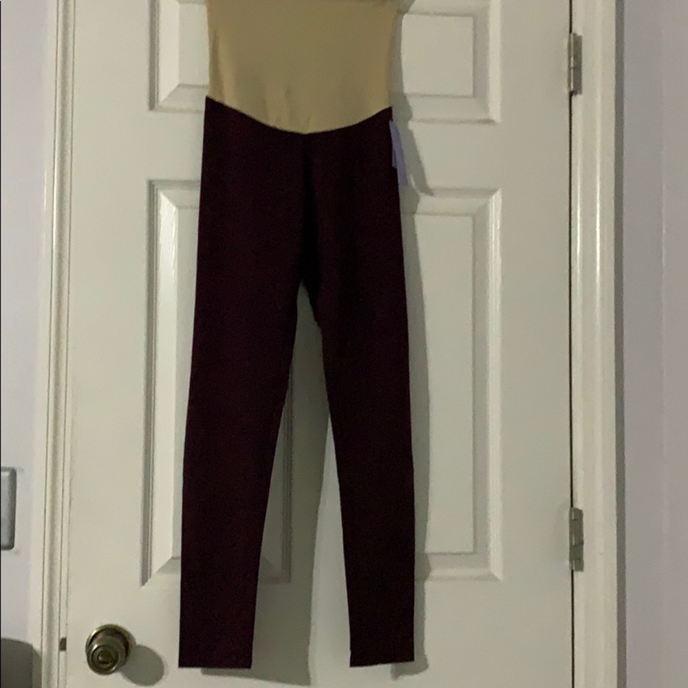 Maroon maternity leggings